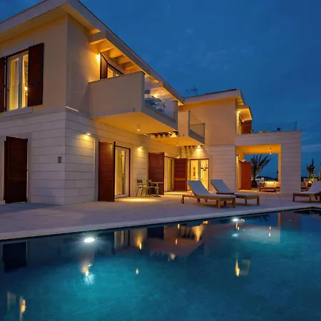 Harmony 1 Holiday home