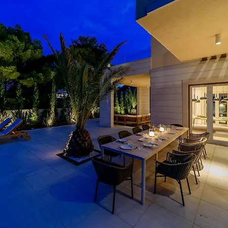 Harmony 1 Holiday home *